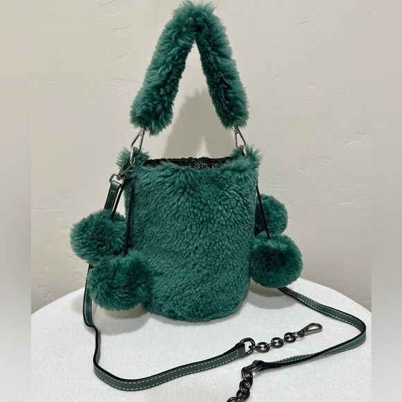 Chic Design Handmade Genuine Shearling Drawstring Bucket Bag & Multi Style Use - Picture 1 of 15